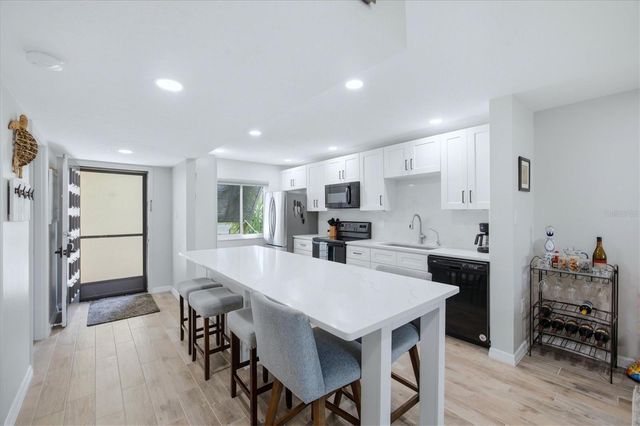 4621 LONGWATER 111, Sarasota, FL 34235