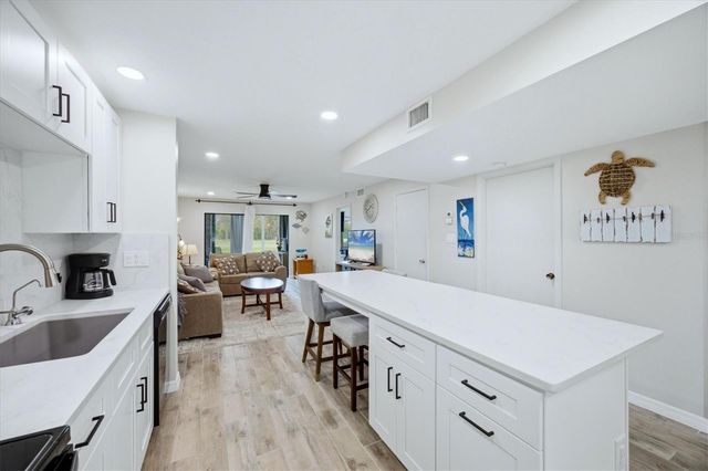 4621 LONGWATER 111, Sarasota, FL 34235