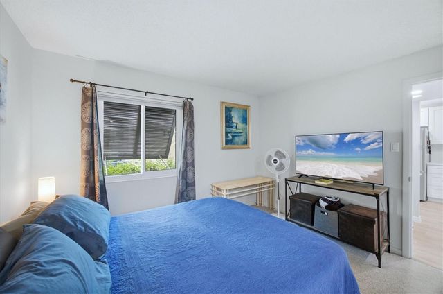 4621 LONGWATER 111, Sarasota, FL 34235