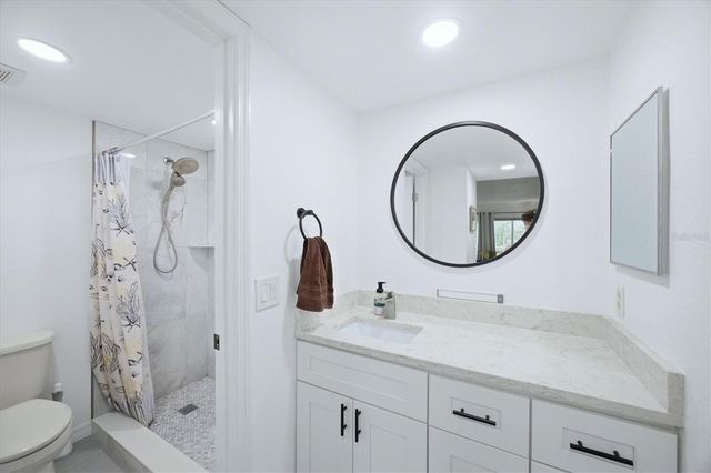 4621 LONGWATER 111, Sarasota, FL 34235