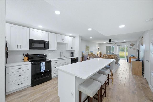 4621 LONGWATER 111, Sarasota, FL 34235