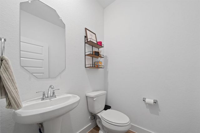 21307 Fresno Brook Circle, Tomball, TX 77377