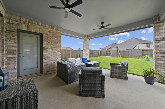 21307 Fresno Brook Circle, Tomball, TX 77377