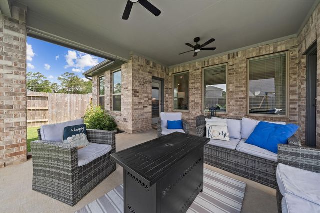 21307 Fresno Brook Circle, Tomball, TX 77377
