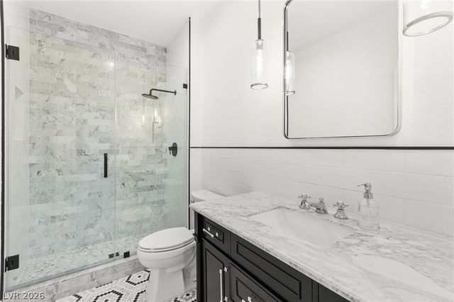 1920 Summer Palm Place 103, Las Vegas, NV 89134
