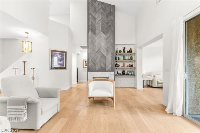 1920 Summer Palm Place 103, Las Vegas, NV 89134