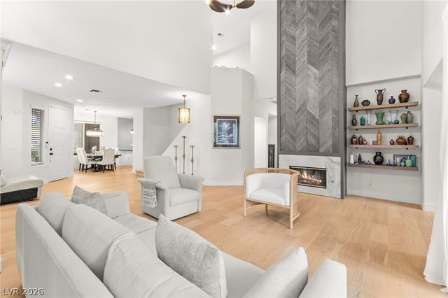 1920 Summer Palm Place 103, Las Vegas, NV 89134
