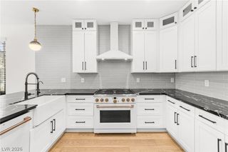 1920 Summer Palm Place 103, Las Vegas, NV 89134