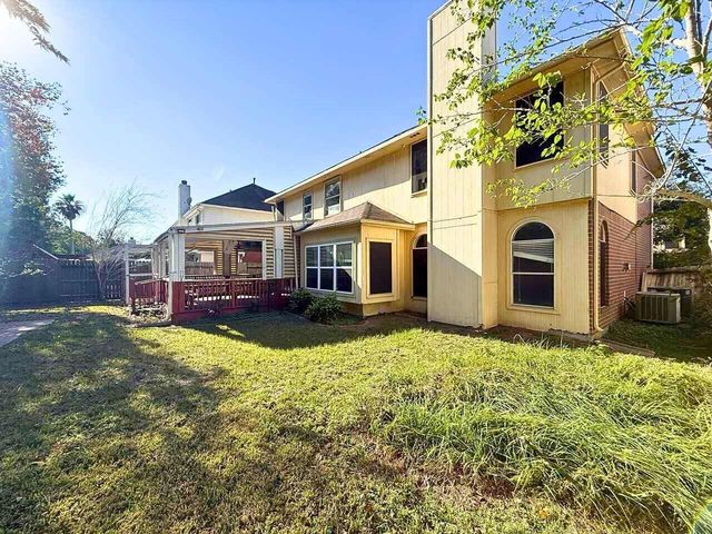 11131 30th Avenue N, Texas City, TX 77591