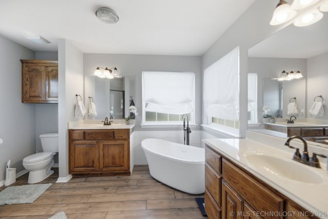 20516 E 31st Place, Broken Arrow, OK 74014