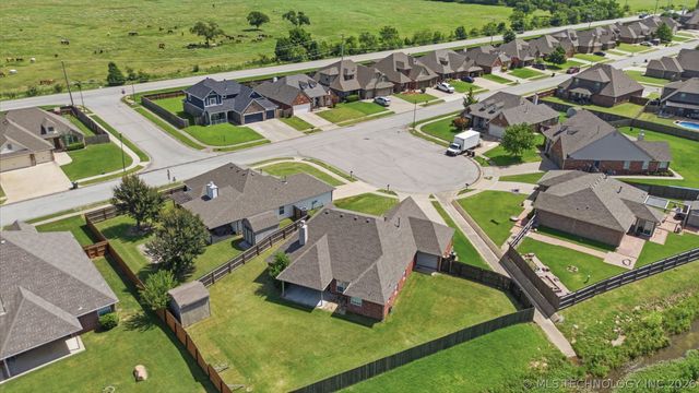 20516 E 31st Place, Broken Arrow, OK 74014