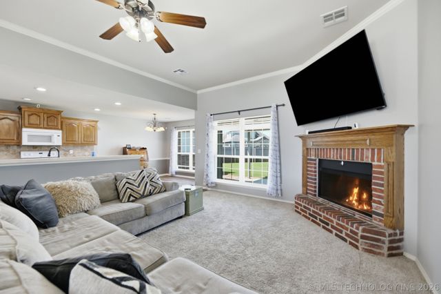 20516 E 31st Place, Broken Arrow, OK 74014