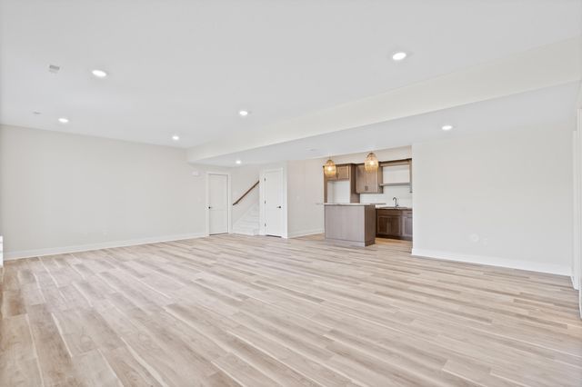 5201 BUTTER CUP DR, Columbia, MO 65203