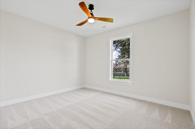 5201 BUTTER CUP DR, Columbia, MO 65203