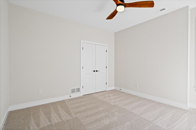 5201 BUTTER CUP DR, Columbia, MO 65203