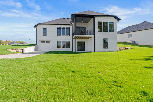 5201 BUTTER CUP DR, Columbia, MO 65203