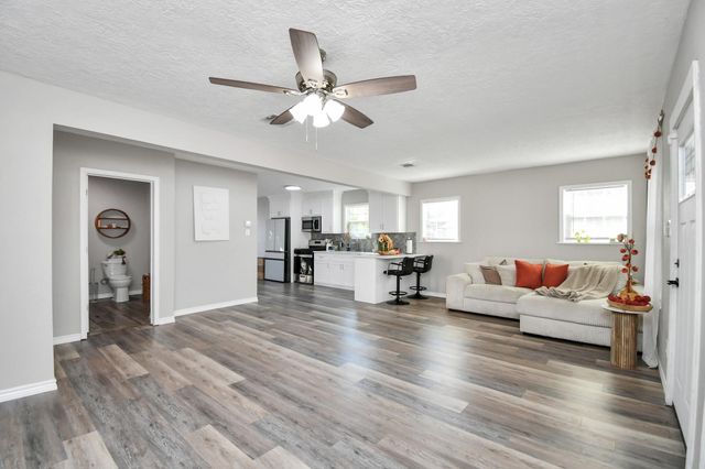 115 Morrell Street, Baytown, TX 77520