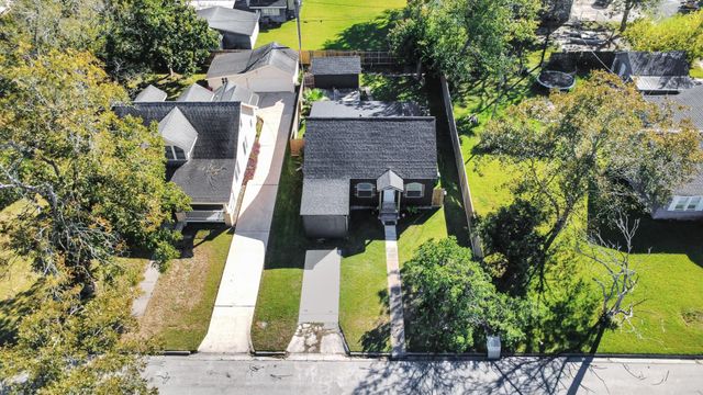 115 Morrell Street, Baytown, TX 77520