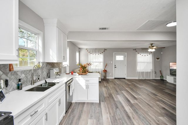 115 Morrell Street, Baytown, TX 77520