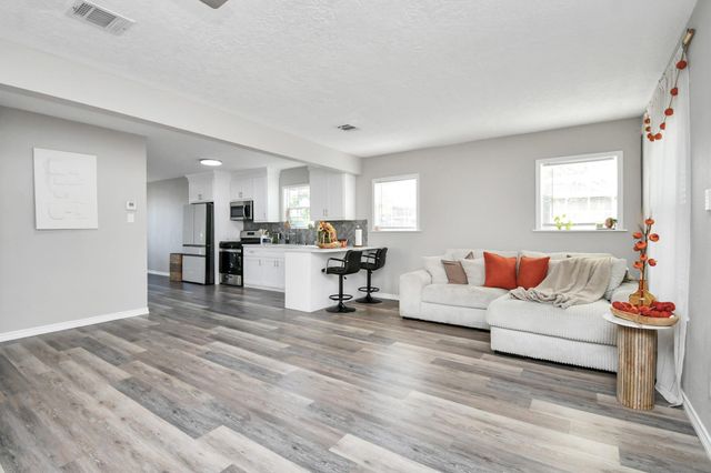 115 Morrell Street, Baytown, TX 77520