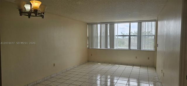 1300 NE Miami Gardens Dr 609E, Miami, FL 33179