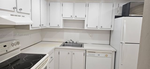 1300 NE Miami Gardens Dr 609E, Miami, FL 33179