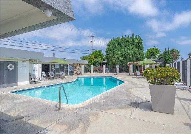 14272 Hoover 47, Westminster, CA 92683