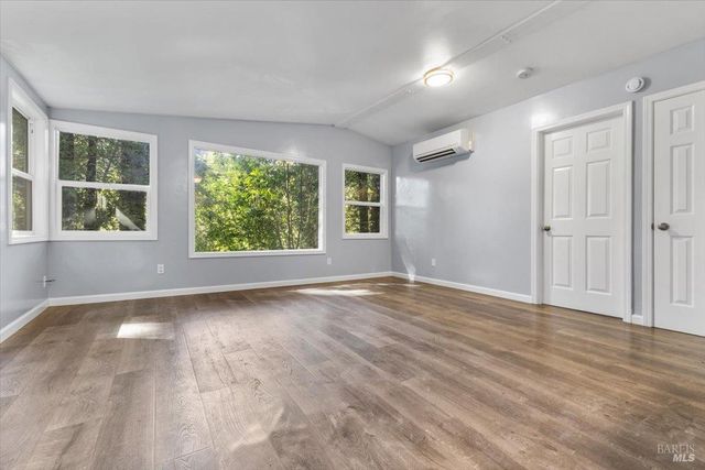 11010 Summerhome Park Rd, Forestville, CA 95436
