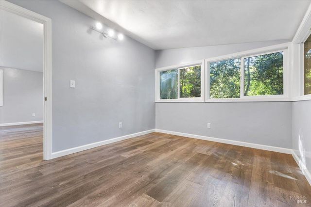 11010 Summerhome Park Rd, Forestville, CA 95436