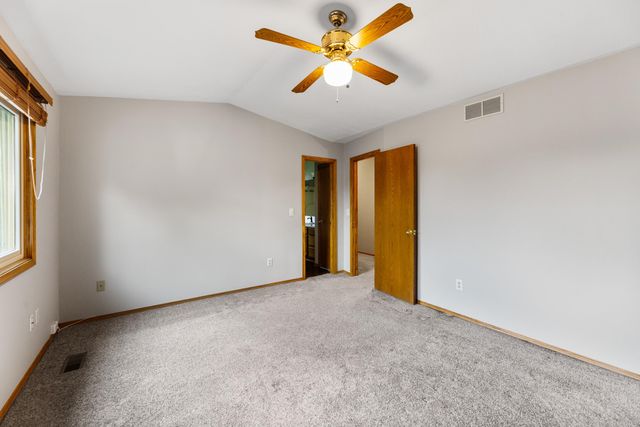 6935 E 35th St N, Wichita, KS 67226