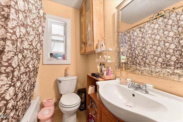 241 Marion Lane, Grants Pass, OR 97527