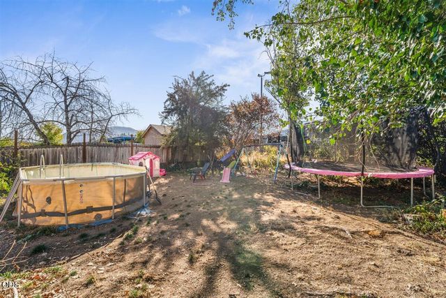 241 Marion Lane, Grants Pass, OR 97527