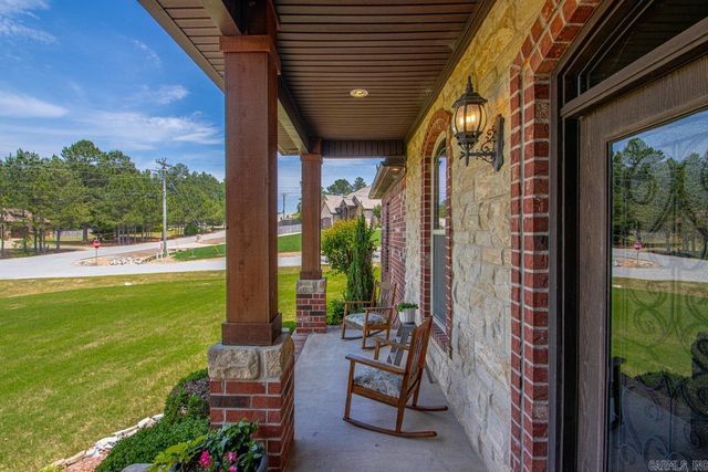 7039 Gemstone Drive, Alexander, AR 72002