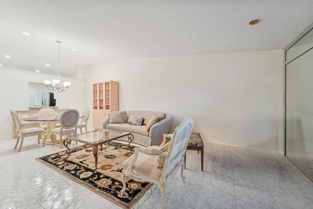 6344 Pointe Pleasant Circle, Delray Beach, FL 33484