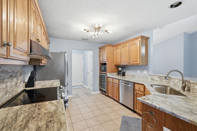 7983 Lola Circle, Navarre, FL 32566