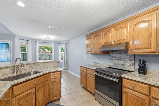 7983 Lola Circle, Navarre, FL 32566