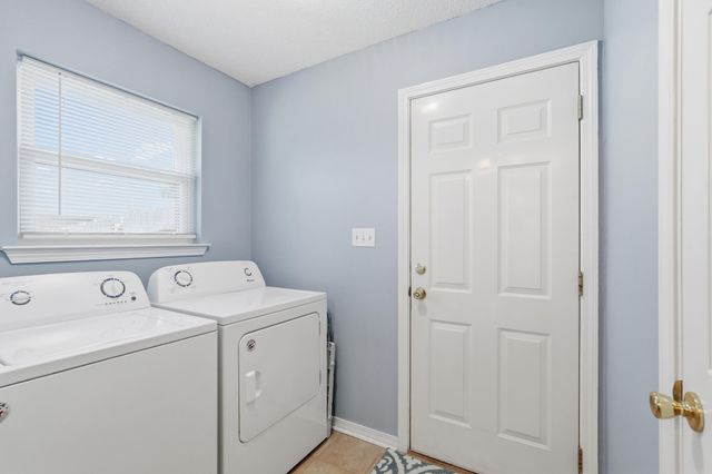 7983 Lola Circle, Navarre, FL 32566
