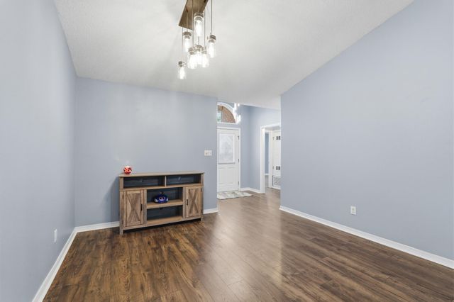 7983 Lola Circle, Navarre, FL 32566
