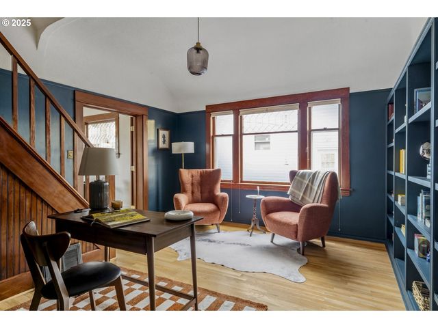 5727 Ne 15TH Ave, Portland, OR 97211