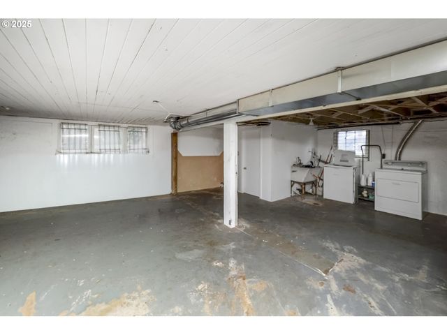 5727 Ne 15TH Ave, Portland, OR 97211