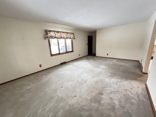 7441 Girard Avenue S, Richfield, MN 55423