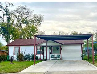 1328 E Jessamine Street, Fort Worth, TX 76104