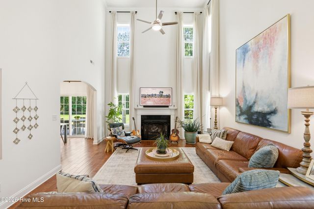74 Aster Place, Hampstead, NC 28443