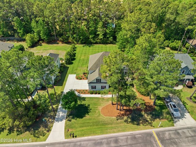 74 Aster Place, Hampstead, NC 28443