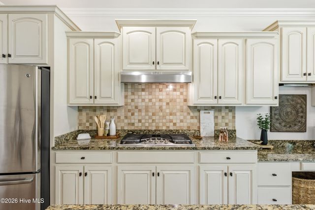 74 Aster Place, Hampstead, NC 28443