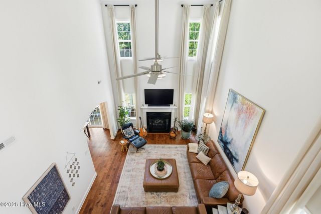 74 Aster Place, Hampstead, NC 28443