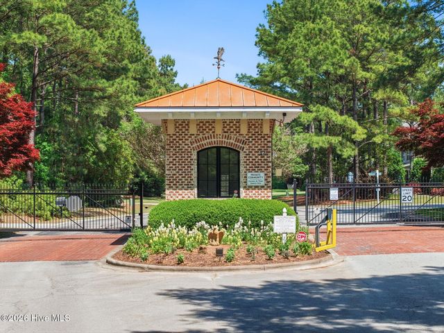 74 Aster Place, Hampstead, NC 28443
