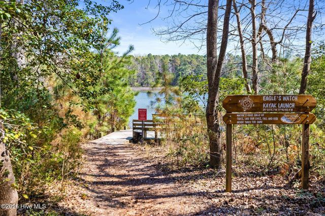 74 Aster Place, Hampstead, NC 28443