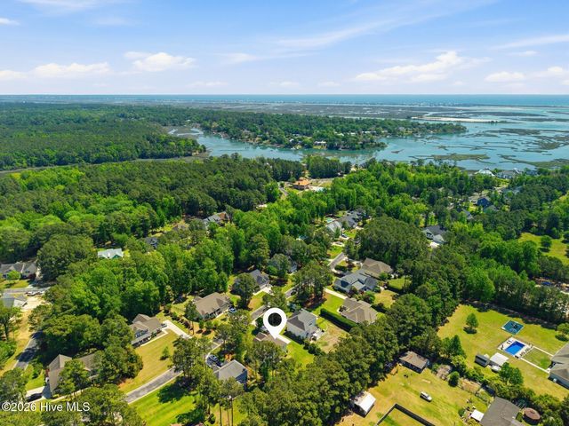 74 Aster Place, Hampstead, NC 28443