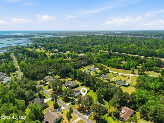 74 Aster Place, Hampstead, NC 28443